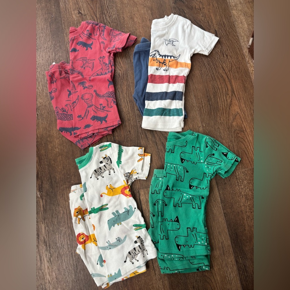 Toddler pajama short set lot. - Picture 3 of 3